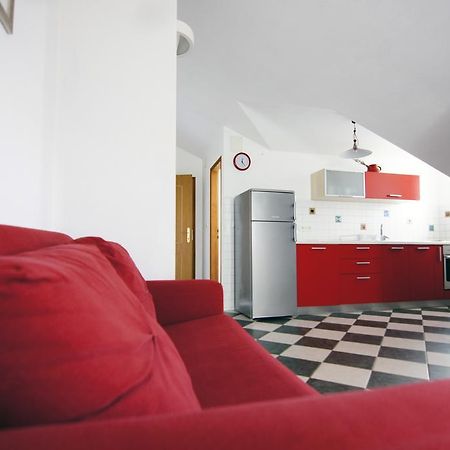 Apartments Ida Крес Екстериор снимка