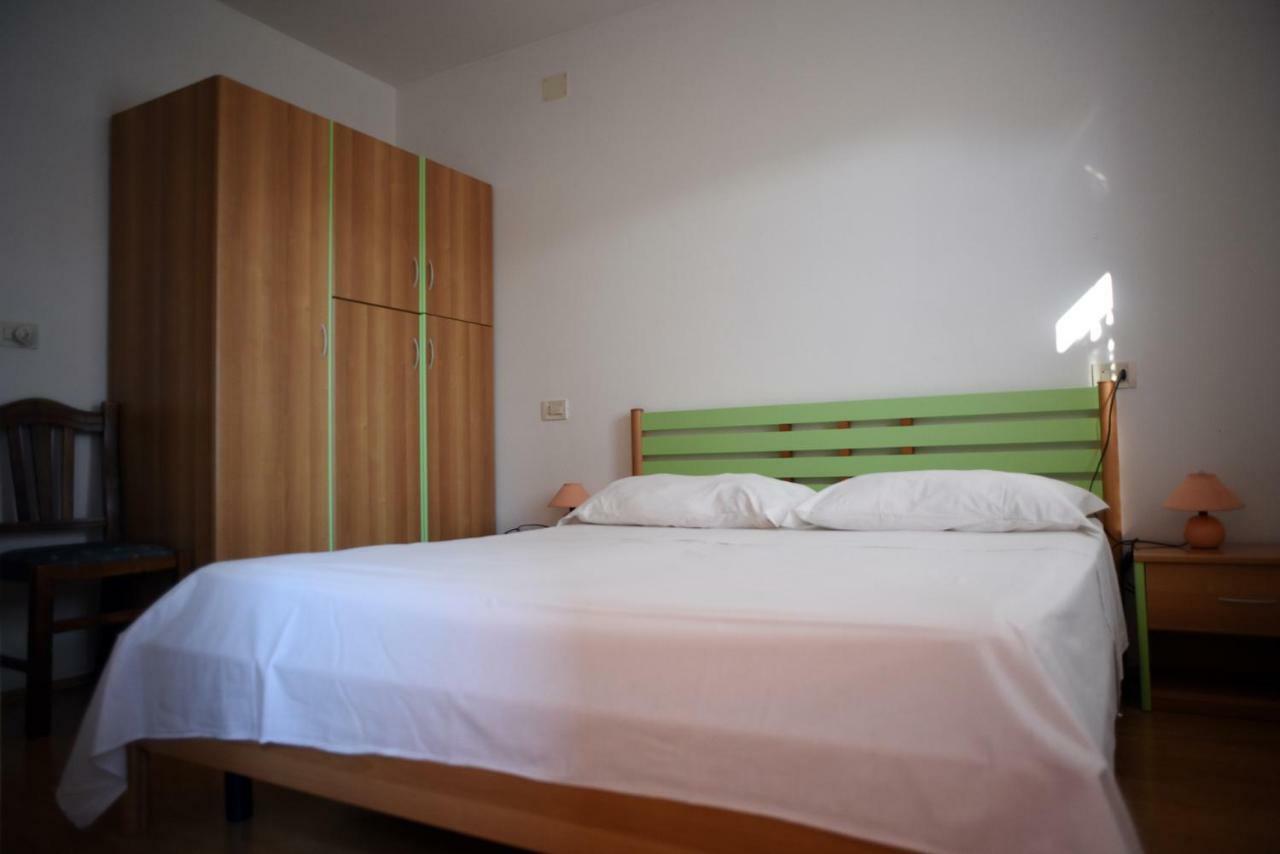 Apartments Ida Крес Екстериор снимка
