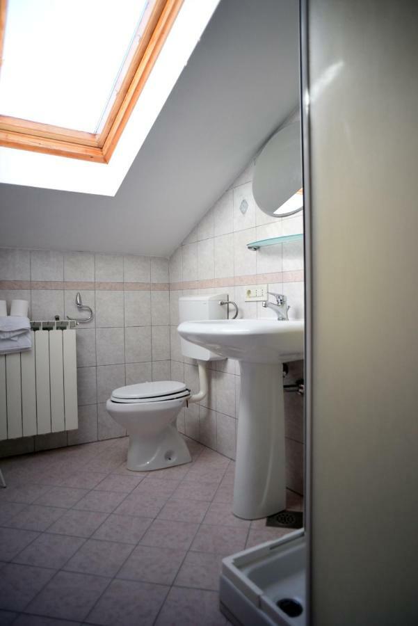 Apartments Ida Крес Екстериор снимка